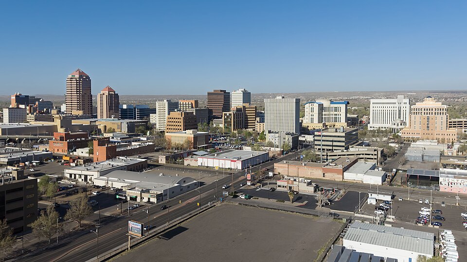 Albuquerque, NM: Albuquerque, New Mexico skyline