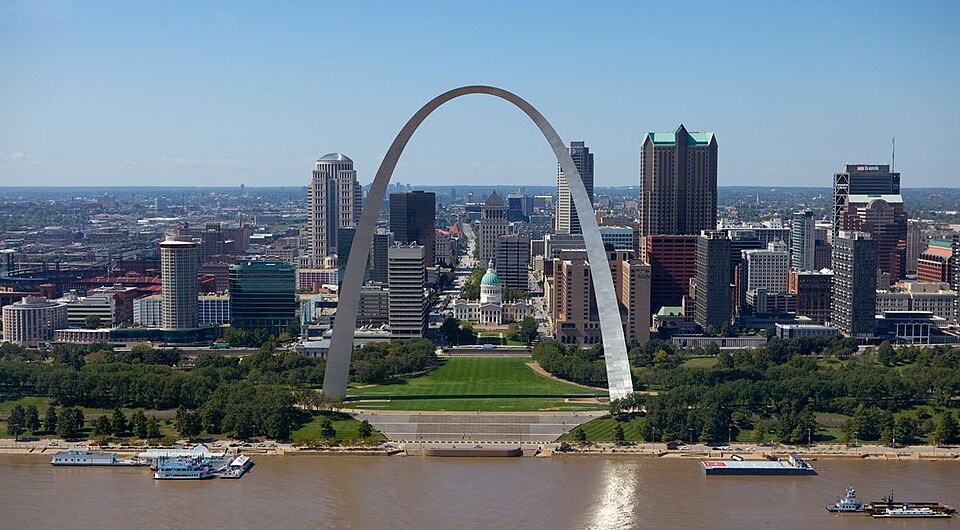 St. Louis, MO: Gateway Arch - St. Louis - Missouri (17275578342)